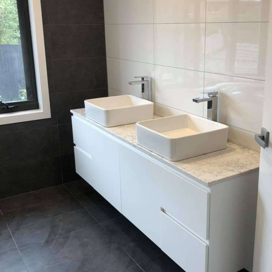 considerate-plumbing-bathroom-reno-featured